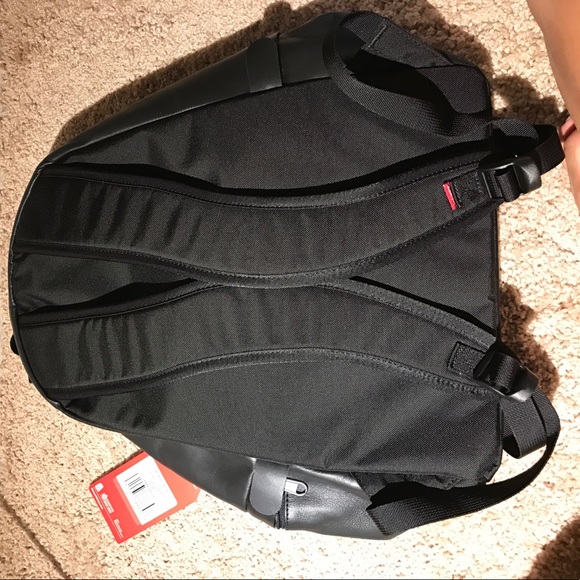 Rare authentic Supreme bagpack!! - Picture 6 of 6